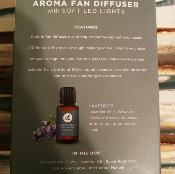 Essential oil diffuser w/ lights. Rose gold color - Picture 8 of 8